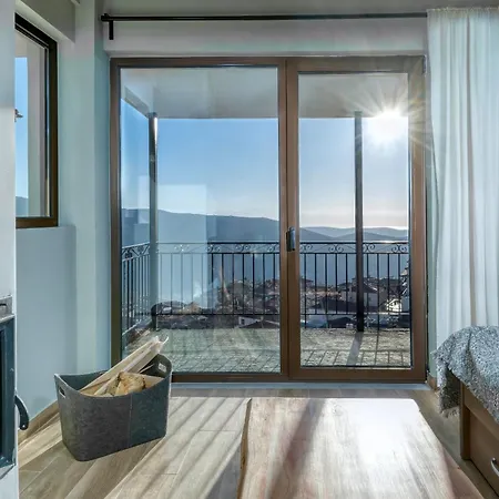 Arachova's Experience M3 *